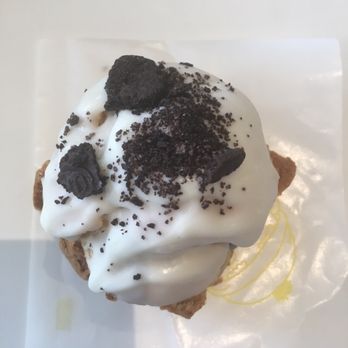 Beard Papa's - Bakeries Near Me - Katy, Texas