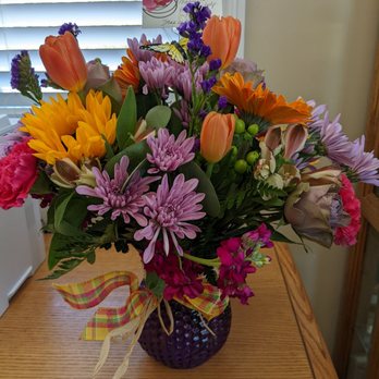 The Little Flower Shop - Beautiful the arrangement - Florists Near Me - Tracy, California The Little Flower Shop - Beautiful the arrangement - Florists Near Me - Tracy, California