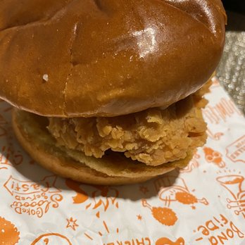 Popeyes Louisiana Kitchen - Spicy chicken sandwich .. wasn't spicy - Chicken Wings Near Me - Tolleson, Arizona Popeyes Louisiana Kitchen - Spicy chicken sandwich .. wasn't spicy - Chicken Wings Near Me - Tolleson, Arizona