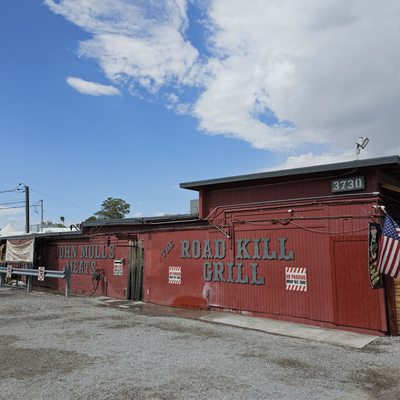 John Mull's Meats & Road Kill Grill by null