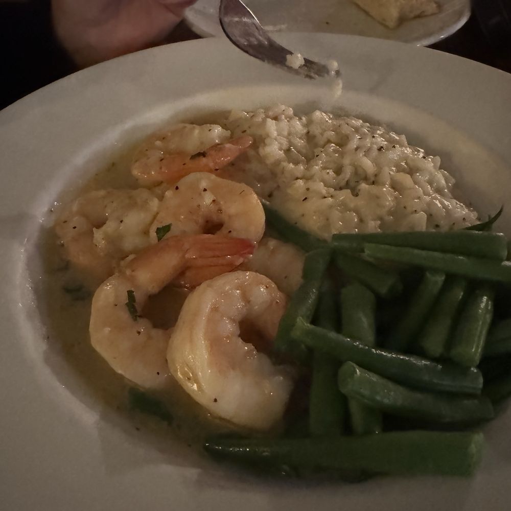 Cafe Della Via - Shrimp with garlic risotto - Italian Near Me - Cayucos, California Cafe Della Via - Shrimp with garlic risotto - Italian Near Me - Cayucos, California