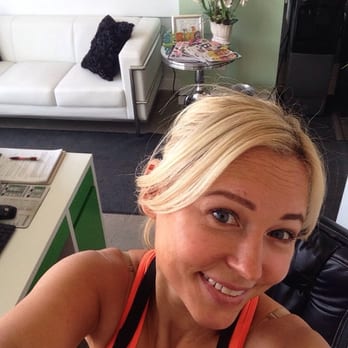Twin Image Hairdressing - Cut and colour by kat - Hair Salons Near Me - Toronto, Ontario Twin Image Hairdressing - Cut and colour by kat - Hair Salons Near Me - Toronto, Ontario