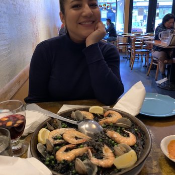 Esperpento - Paella de Arroz Negro with the pretty lady... - Spanish Near Me - San Francisco, California