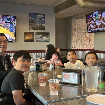 Mountain Mike's Pizza - Birthday party - Pizza Near Me - San Carlos, California Mountain Mike's Pizza - Birthday party - Pizza Near Me - San Carlos, California