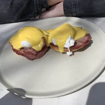 Geist - Eggs Benedict - Cocktail Bars Near Me - Nashville, Tennessee Geist - Eggs Benedict - Cocktail Bars Near Me - Nashville, Tennessee