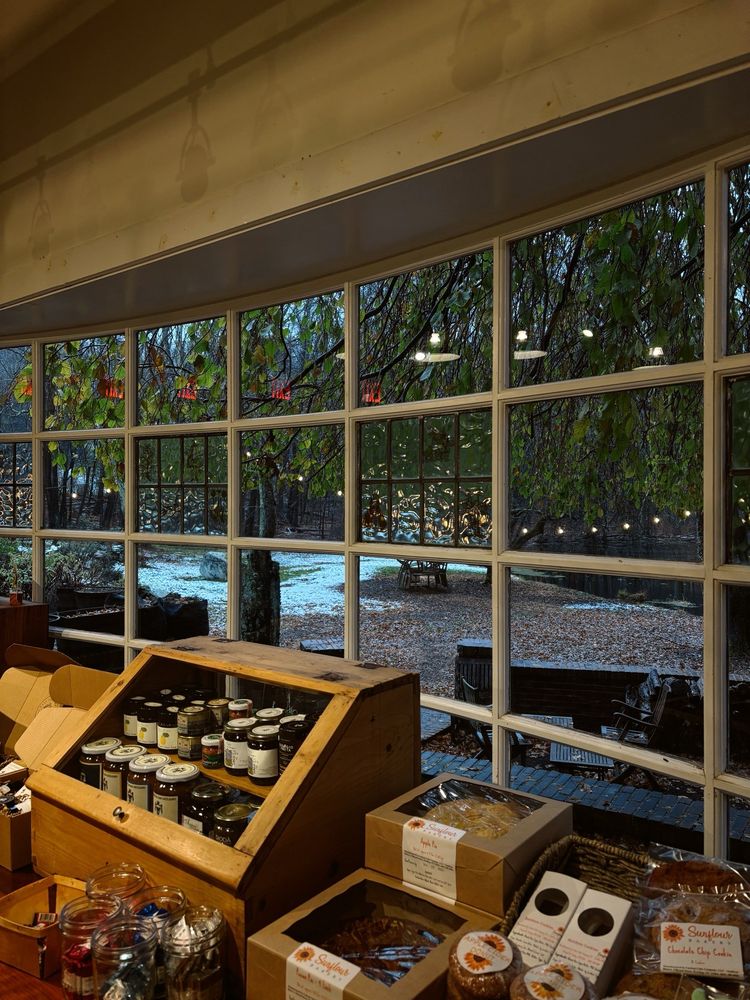 Pound Ridge Organics Logo