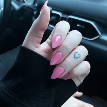 8th Day Nails - Bonney Lake - Nails done by Rani :) - Nail Salons Near Me - Bonney Lake, Washington