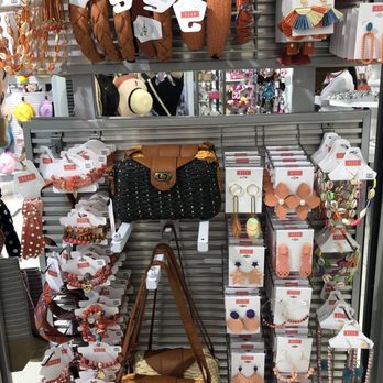 Beya - Accessories Near Me - Pembroke Pines, Florida Beya - Accessories Near Me - Pembroke Pines, Florida