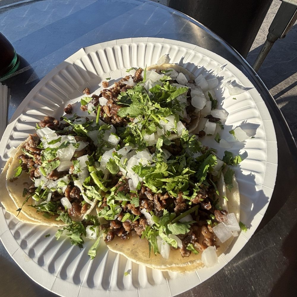 El Sauz Tacos No 2 - 3 carne asada tacos - Mexican Near Me - Glendale, California El Sauz Tacos No 2 - 3 carne asada tacos - Mexican Near Me - Glendale, California