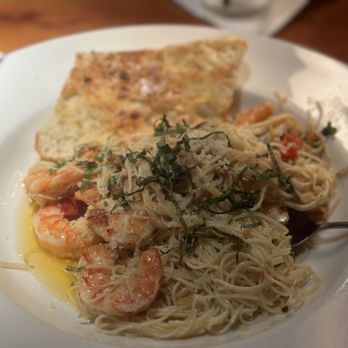 Charleston's - Shrimp Scampi- yum! - American Near Me - Oklahoma City, Oklahoma