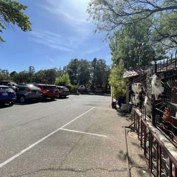 Son Silver West - Parking lot - Art Galleries Near Me - Sedona, Arizona