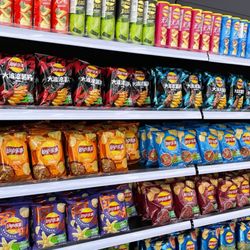 Chubby Smoke - So many exotic snack selections too