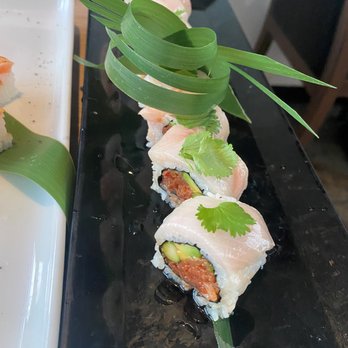 Seabutter - Laguna Beach - Sunset Roll - Japanese Near Me - Laguna Beach, California Seabutter - Laguna Beach - Sunset Roll - Japanese Near Me - Laguna Beach, California