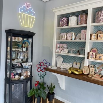 Fish Wife Sweets - Desserts Near Me - Half Moon Bay, California