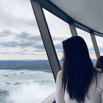 Skylon Tower - Canadian (New) Near Me - Niagara Falls, Ontario