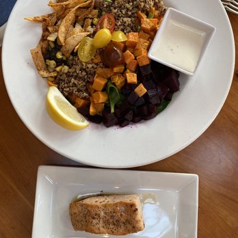 Bridgewater Bistro - Mayan Salad - New American Near Me - Astoria, Oregon