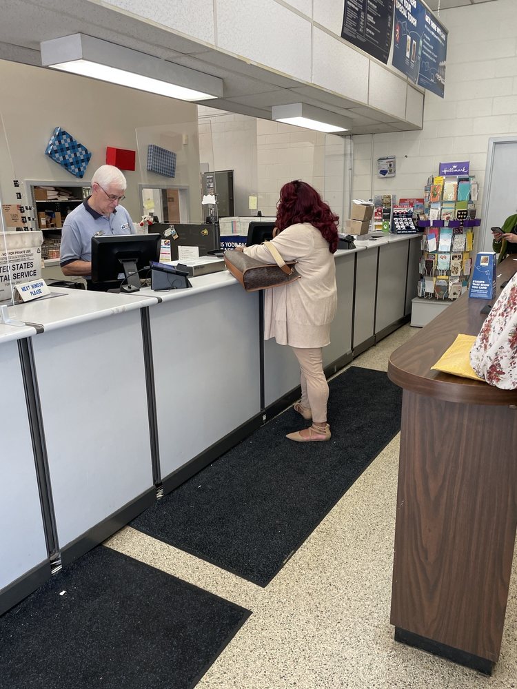 US POST OFFICE Updated September 2024 10 Reviews 1521 Laurens Rd