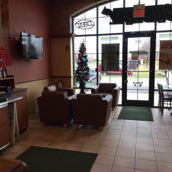Subway - the inside of a restaurant with a christmas tree - Fast Food Near Me - Aurora, Illinois