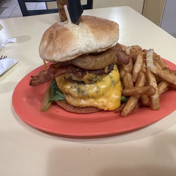 Fast Eddie's Diner - Bacon double cheeseburger - Diners Near Me - Phoenix, Arizona Fast Eddie's Diner - Bacon double cheeseburger - Diners Near Me - Phoenix, Arizona
