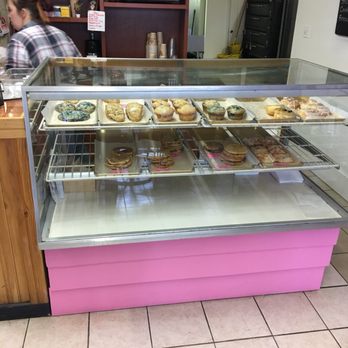 Isabella's Cafe & Bakery - Baked goods - Bakeries Near Me - Freeport, Maine Isabella's Cafe & Bakery - Baked goods - Bakeries Near Me - Freeport, Maine