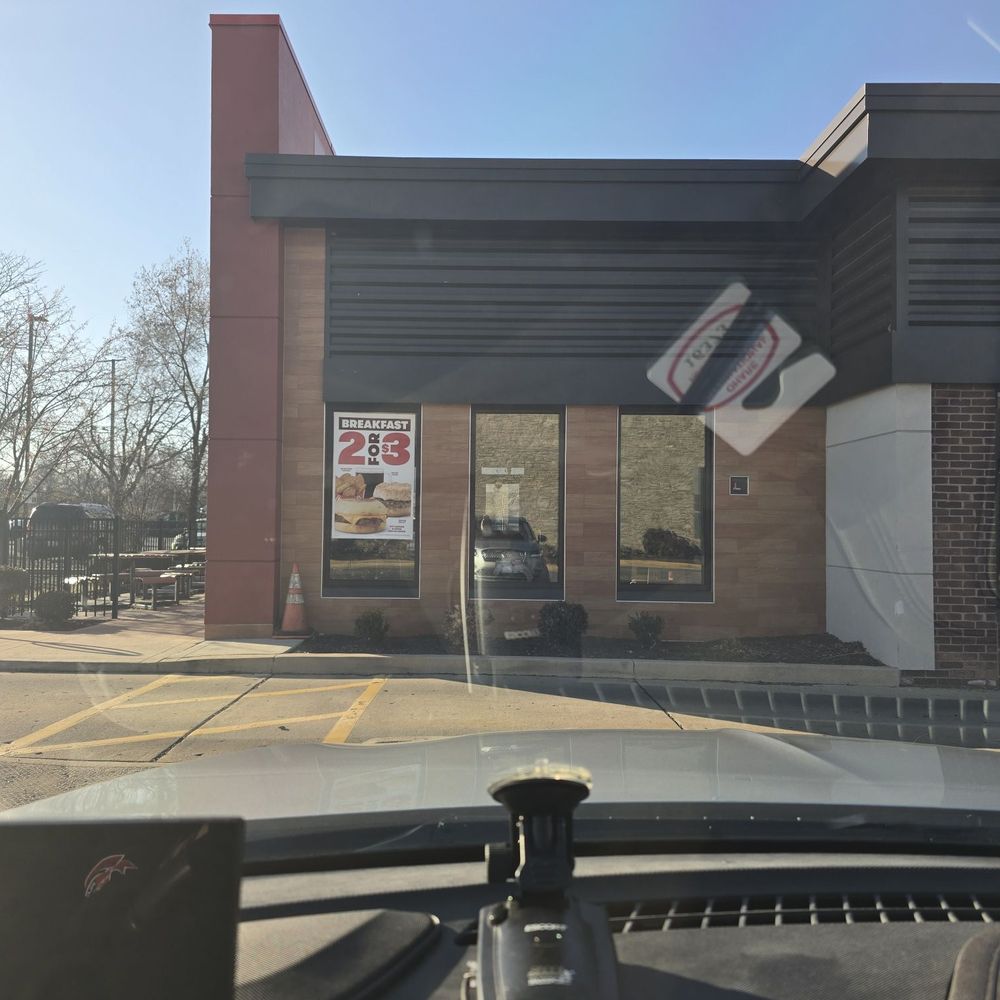 Wendy's - Burgers Near Me - Schaumburg, Illinois Wendy's - Burgers Near Me - Schaumburg, Illinois