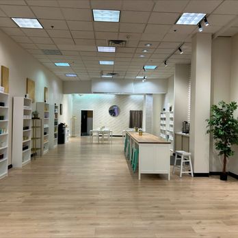 Wicksup Candle - Now inside Oakland Mall - 2nd Floor by JC Penney - Team Building Activities Near Me - Troy, Michigan Wicksup Candle - Now inside Oakland Mall - 2nd Floor by JC Penney - Team Building Activities Near Me - Troy, Michigan