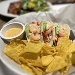 Tom's Watch Bar - Butter-Poached Lobster & Shrimp Tacos were lukewarm.