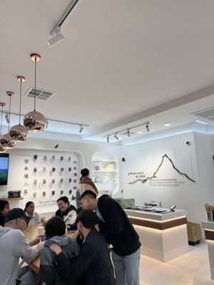 CHICHA San Chen 吃茶三千 by null
