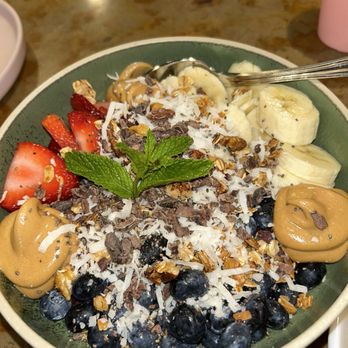 Little Snitch - Acai bowl - very large 8.9/10 - Breakfast & Brunch Near Me - Scottsdale, Arizona Little Snitch - Acai bowl - very large 8.9/10 - Breakfast & Brunch Near Me - Scottsdale, Arizona