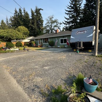 Yeet It - Before driveway restoration - Junk Removal & Hauling Near Me - Snohomish, Washington Yeet It - Before driveway restoration - Junk Removal & Hauling Near Me - Snohomish, Washington