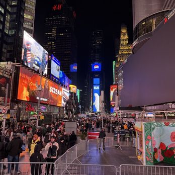 Times Square - Feb 2026 - Landmarks & Historical Buildings Near Me - New York, New York Times Square - Feb 2026 - Landmarks & Historical Buildings Near Me - New York, New York