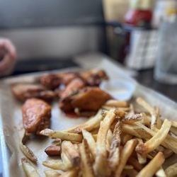 The Local Tap Craft Kitchen & Ale House - wings