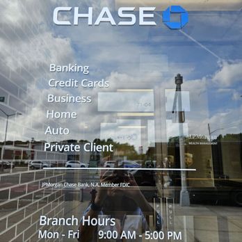 Chase Bank - 71-04 Woodhaven Boulevard, Glendale, NY - Banks & Credit Unions Near Me - Glendale, New York