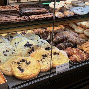 Schifferl - Bakery counter - Bakeries Near Me - Regensburg, BY