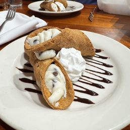 Cannolis