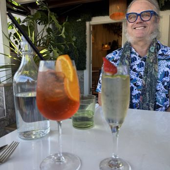 Encuentro Cafe - Cocktails and a handsome date - Venezuelan Near Me - San Diego, California Encuentro Cafe - Cocktails and a handsome date - Venezuelan Near Me - San Diego, California