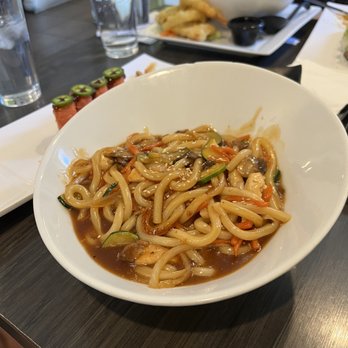 Bei - Spicy Chicken Noodle - Sushi Bars Near Me - Scottsdale, Arizona