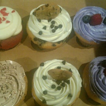 Molly's Cupcakes - Desserts Near Me - Chicago, Illinois Molly's Cupcakes - Desserts Near Me - Chicago, Illinois