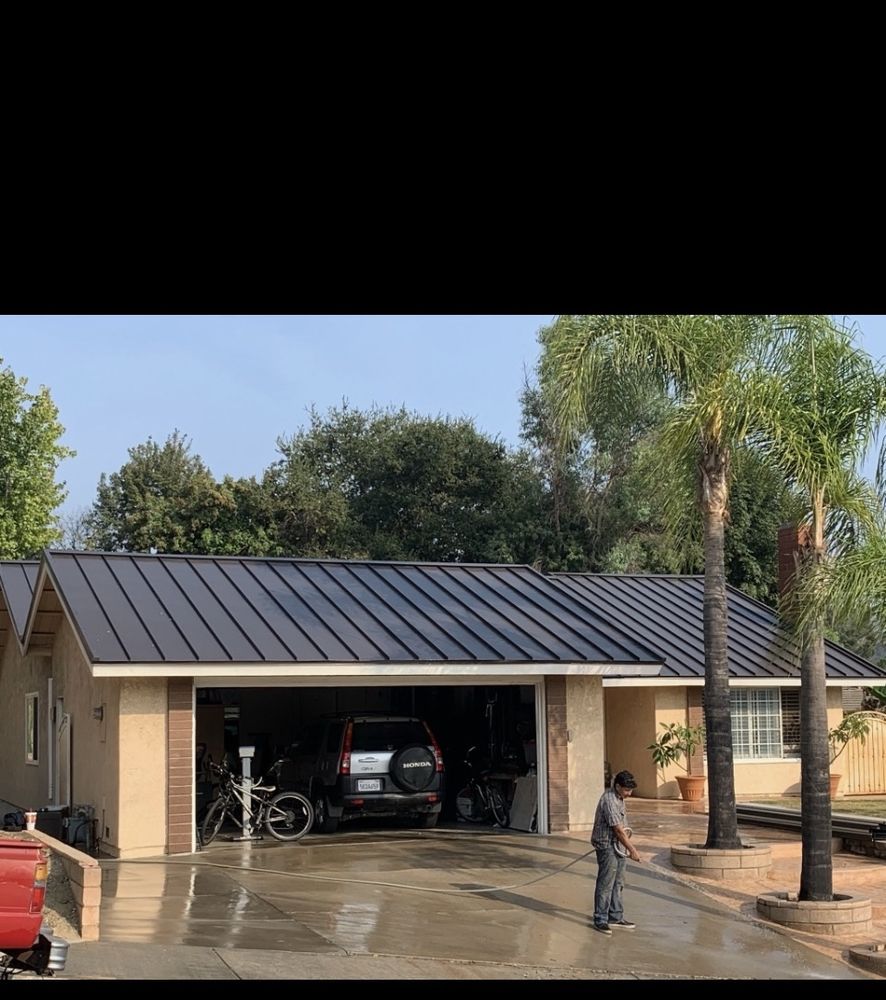 Slide of Cortez Roofing & Construction