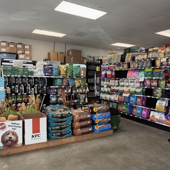 El Granero Pet Express - Good Deals! - Pet Stores Near Me - Torrance, California