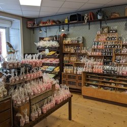 Gamla Stans Polkagriskokeri - Interior--large variety of sweets
