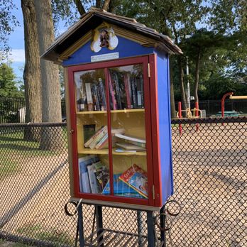 Ridder's Pond Park - Love the little free library. - Parks Near Me - New Hyde Park, New York Ridder's Pond Park - Love the little free library. - Parks Near Me - New Hyde Park, New York
