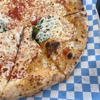 The Pizza Yard - Margarita Pizza - Pizza Near Me - Midway, Utah