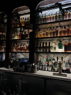 Bar Blanc by null