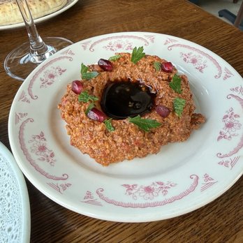 Moona - Central Square - Wine Bars Near Me - Cambridge, Massachusetts