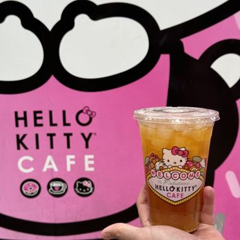 Hello Kitty Cafe - Mango drink - Desserts Near Me - Las Vegas, Nevada