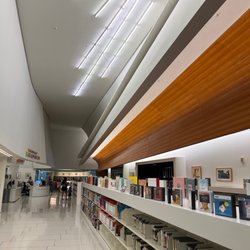 BEVERLY HILLS PUBLIC LIBRARY - 153 Photos & 196 Reviews - 444 N Rexford