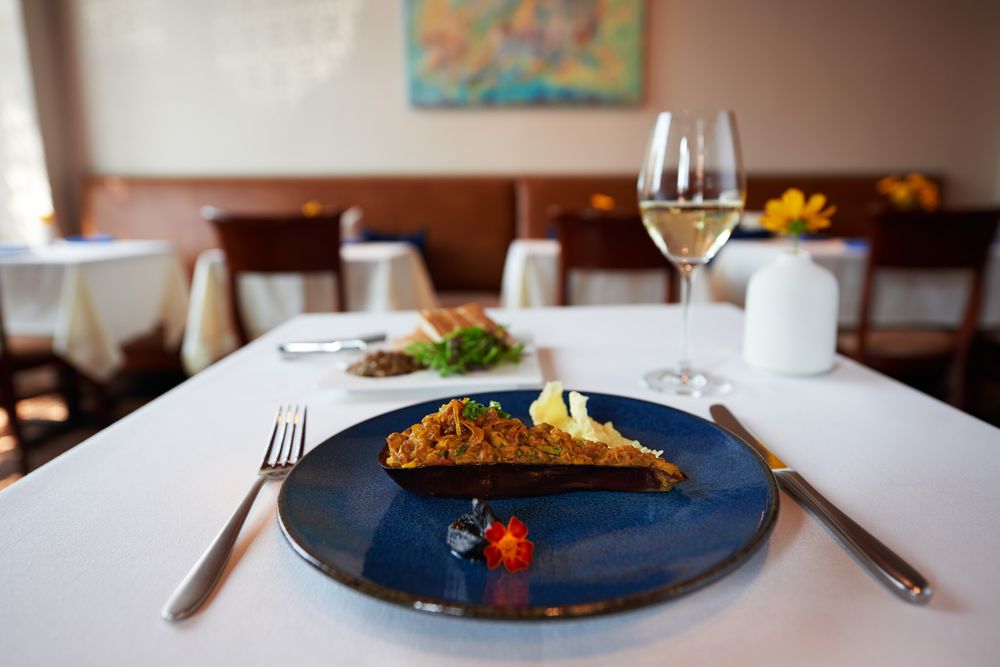 Social spots from Maman Zari