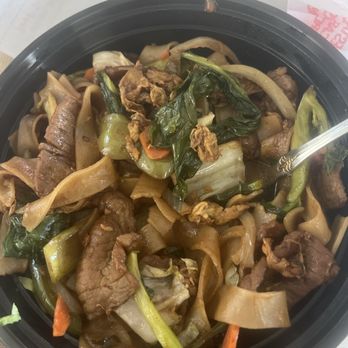 Thai Express - Beef drunken noodles - Thai Near Me - Las Vegas, Nevada Thai Express - Beef drunken noodles - Thai Near Me - Las Vegas, Nevada