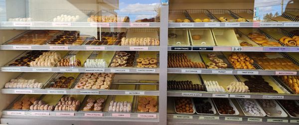 Aurora Donuts & Ice Cream by null
